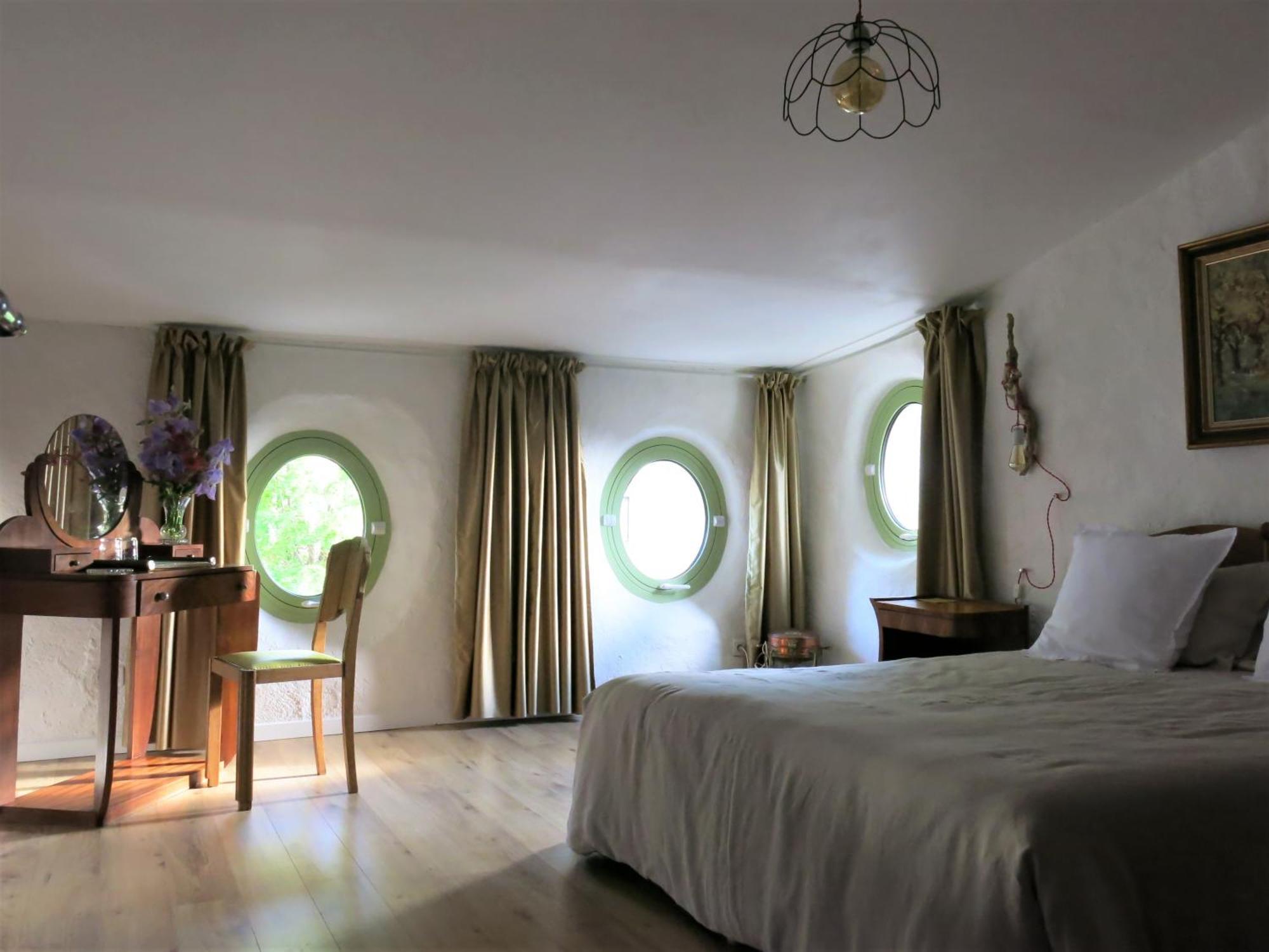 La Buissonniere Bed and Breakfast Oppède Buitenkant foto