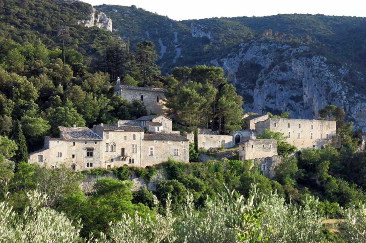 La Buissonniere Bed and Breakfast Oppède Buitenkant foto