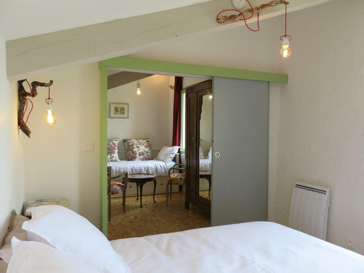 La Buissonniere Bed and Breakfast Oppède Buitenkant foto